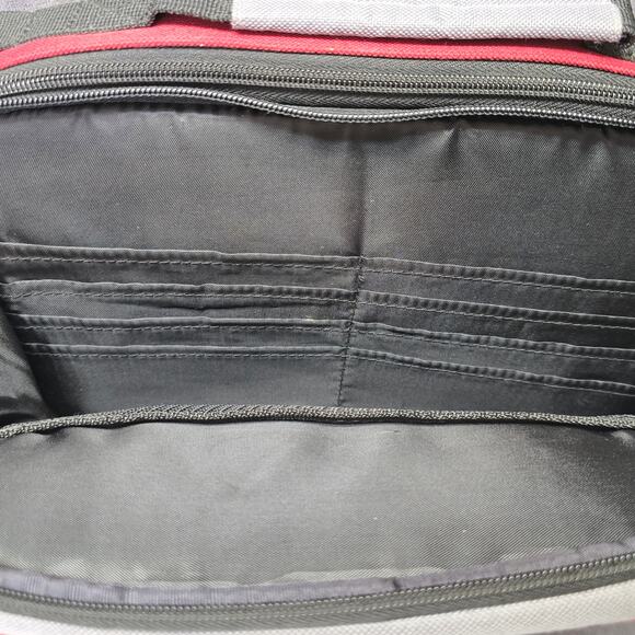 Philips 7" Portable DVD Player PD703 / 37 & Travelling Carrying Case - Picture 13 of 15